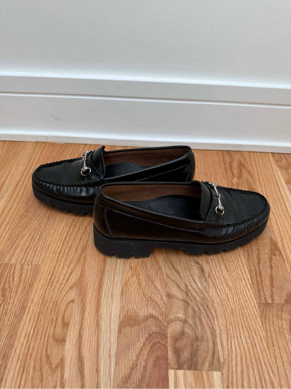 G.H. Bass Weejuns Lianna Black Leather Bit Loafers for Women, Size 7.5